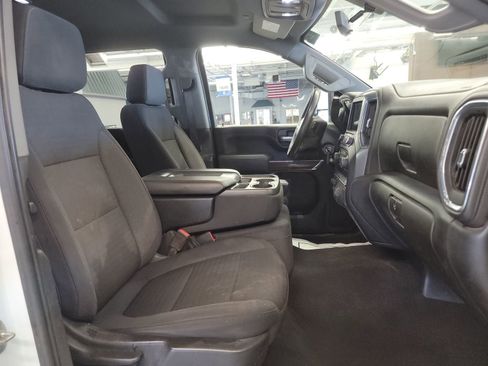 Used 2020 Chevrolet Silverado 2500 LT w/ Z71 Off-Road Package image 13