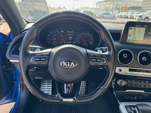 Used 2018 Kia Stinger GT2 image 17