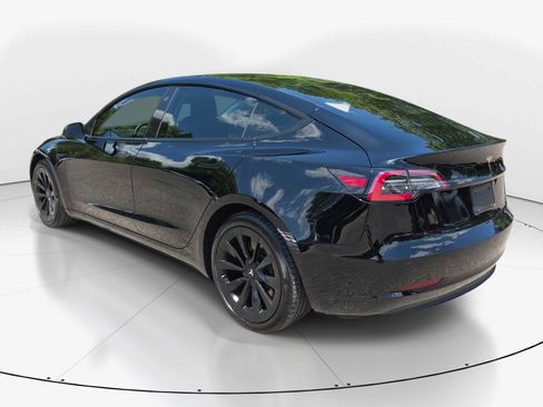 Used 2022 Tesla Model 3 RWD image 6