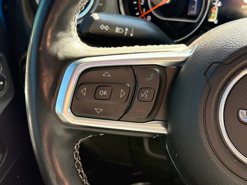 Used 2022 Jeep Wrangler Unlimited Sahara w/ LED Lighting Group image 18