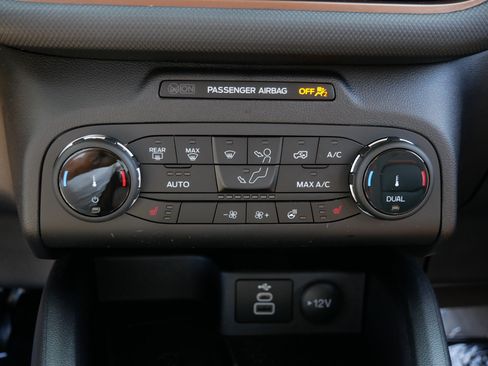 Certified 2023 Ford Bronco Sport Outer Banks w/ Tech Package AWD/4WD image 23