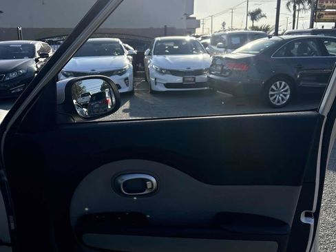 Used 2014 Kia Soul + w/ Eco Package FWD image 15