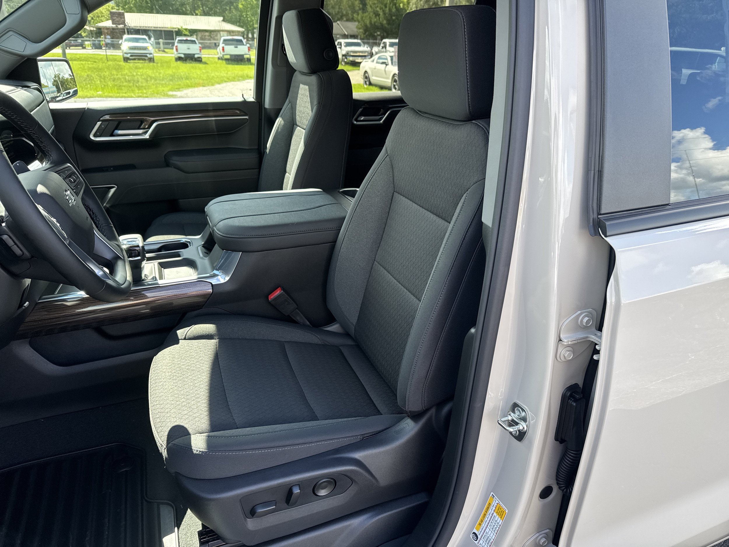 New 2026 Chevrolet Silverado 1500 RST AWD/4WD image 24