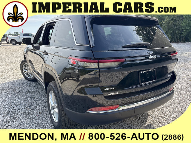 New 2026 Jeep Grand Cherokee Laredo AWD/4WD image 9
