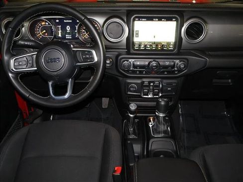 Used 2021 Jeep Wrangler Unlimited Sahara w/ Uconnect 4C Nav & Sound Group AWD/4WD image 22