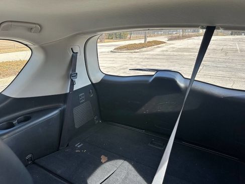 Used 2017 INFINITI QX80 4WD w/ Driver Assistance Package image 16