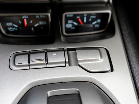 Used 2015 Chevrolet Camaro ZL1 image 19