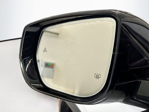 Used 2024 Jeep Grand Cherokee L Limited w/ Luxury Tech Group II image 16