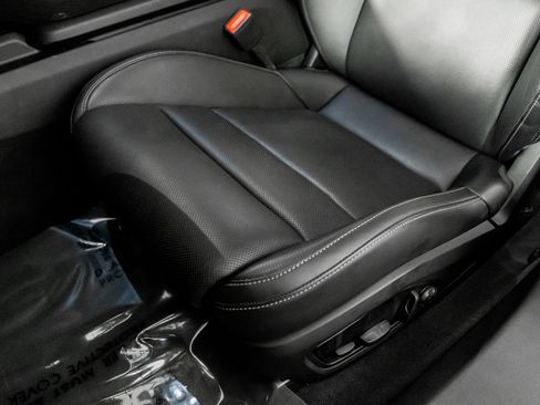 Used 2025 Porsche Taycan Turbo w/ Premium Package image 21