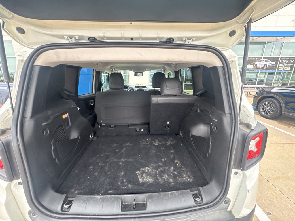 Used 2021 Jeep Renegade Trailhawk AWD/4WD image 12