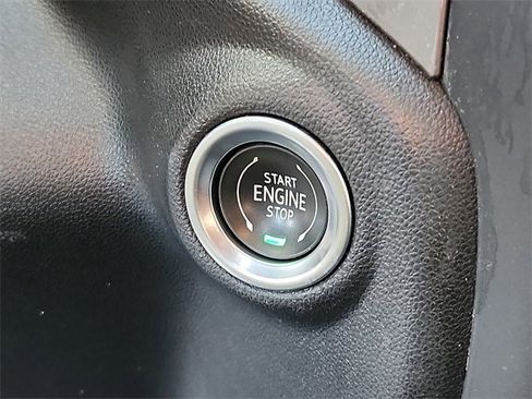 Certified 2022 Chevrolet Silverado 1500 Custom image 23