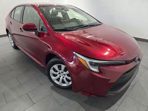 Used 2023 Toyota Corolla LE FWD image 7