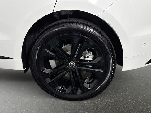 Used 2026 Jaguar F-PACE R-Dynamic S AWD/4WD image 33