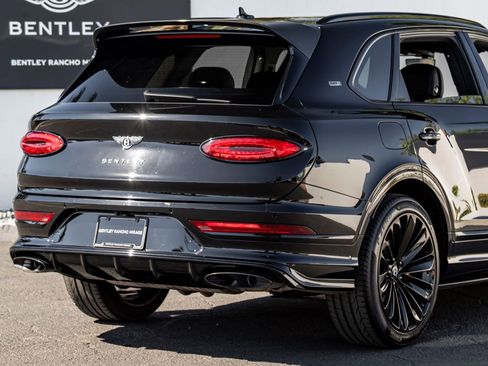 Used 2023 Bentley Bentayga Speed image 12