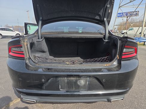 Used 2017 Dodge Charger SXT w/ AWD Plus Group image 13