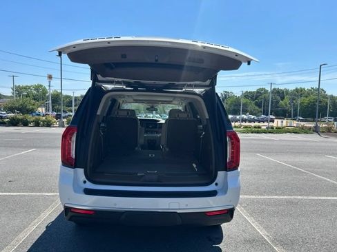 Used 2022 GMC Yukon Denali w/ Max Trailering Package AWD/4WD image 14