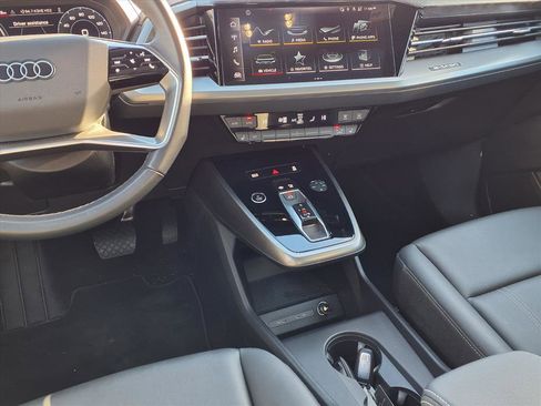 Used 2023 Audi Q4 e-tron Premium image 8