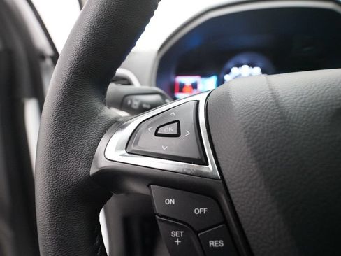 Used 2024 Ford Edge SEL w/ Convenience Package AWD/4WD image 18