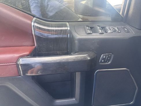 Used 2019 Ford F350 Platinum w/ Platinum Ultimate Package image 12