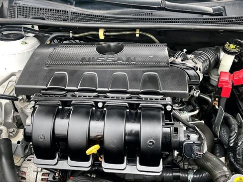 Certified 2019 Nissan Sentra SV image 31