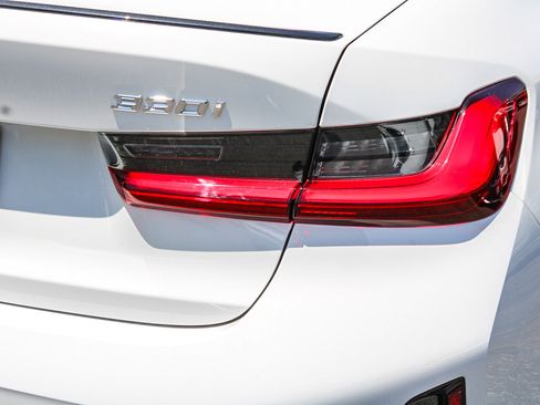 New 2026 BMW 330i Sedan w/ M Sport Package RWD image 7