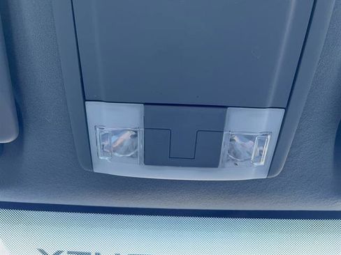 Used 2016 Ford F250 XLT image 25