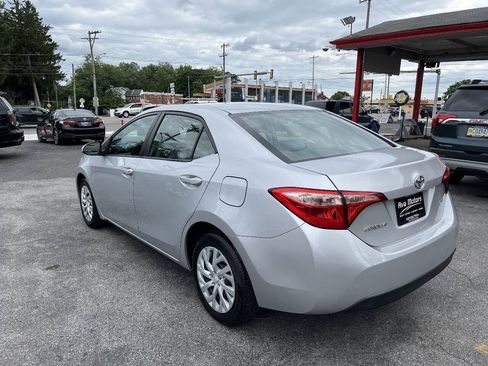 Used 2018 Toyota Corolla LE FWD image 6