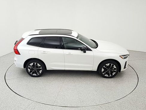 New 2026 Volvo XC60 B5 Plus w/ Protection Package Premier AWD/4WD image 16
