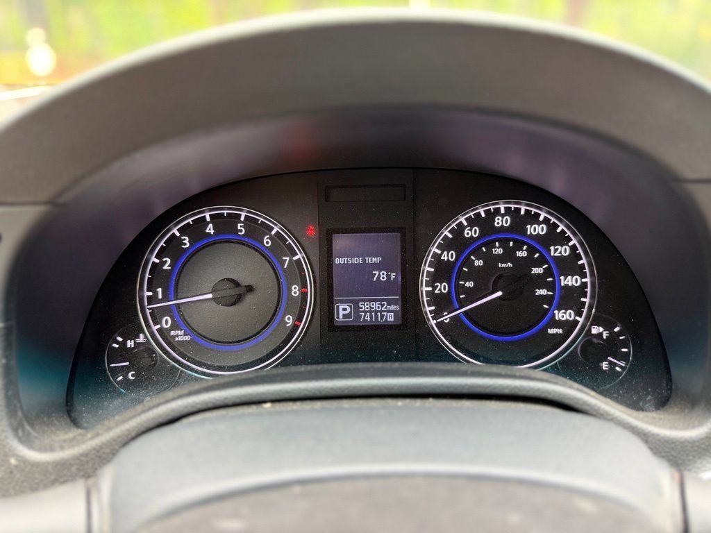 Used 2015 INFINITI Q60 AWD Coupe w/ Premium Package image 17