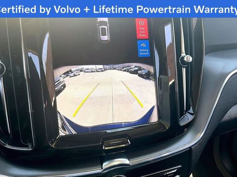 Certified 2025 Volvo XC60 B5 Core image 30