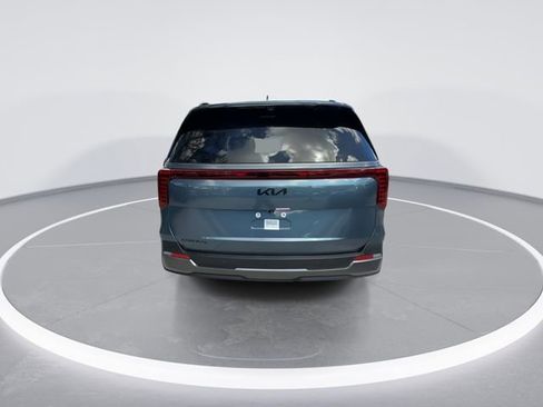 Used 2025 Kia Carnival SX Prestige image 7