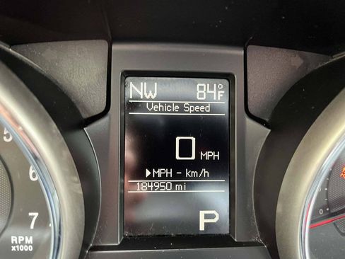 Used 2012 Jeep Grand Cherokee Laredo RWD image 15