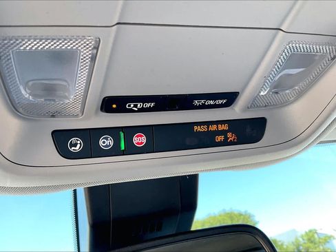 Used 2020 GMC Terrain SLE w/ Driver Convenience Package FWD image 33