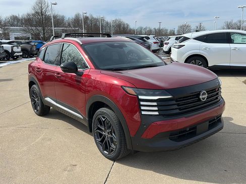 New 2026 Nissan Kicks SR w/ SR Premium Package image 3