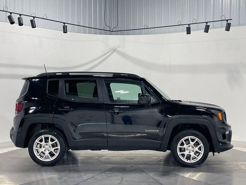 Used 2021 Jeep Renegade Latitude w/ Luxury Group I AWD/4WD image 10