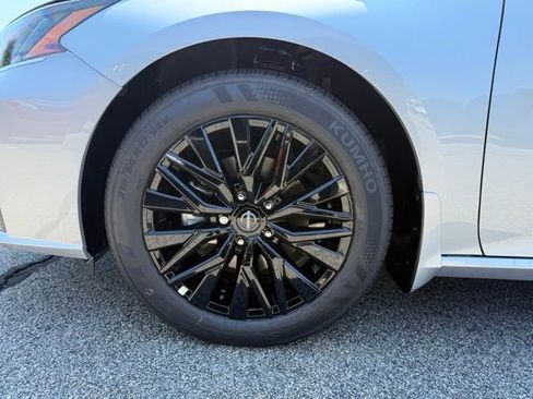 New 2025 Nissan Altima 2.5 SV w/ SV Special Edition Package image 12