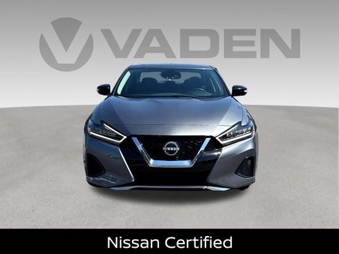 Used 2023 Nissan Maxima SV w/ Floor Mat Group FWD image 2