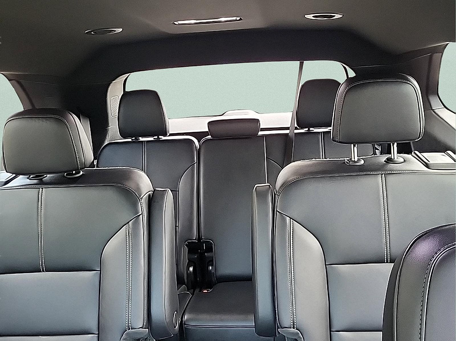 Used 2024 GMC Acadia Elevation AWD/4WD image 16