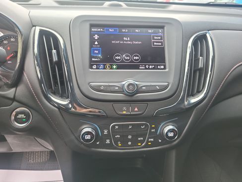 Certified 2024 Chevrolet Equinox RS w/ LPO, Floor Liner Package image 7