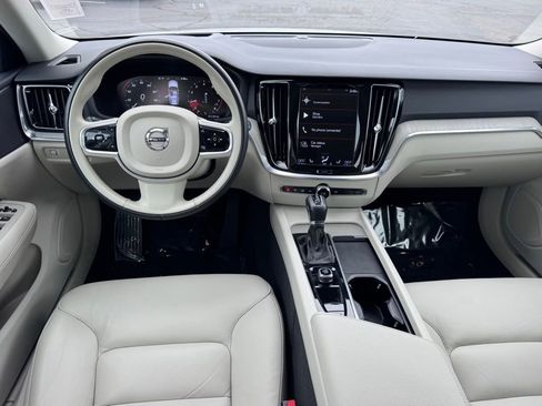 Used 2022 Volvo V60 T5 Cross Country AWD/4WD image 24