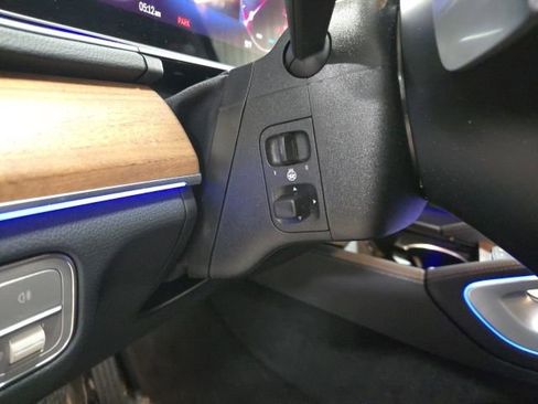 Used 2026 Mercedes-Benz GLS 450 4MATIC image 7