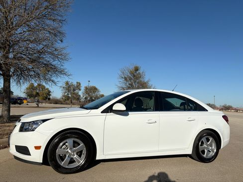Used 2014 Chevrolet Cruze LT image 6