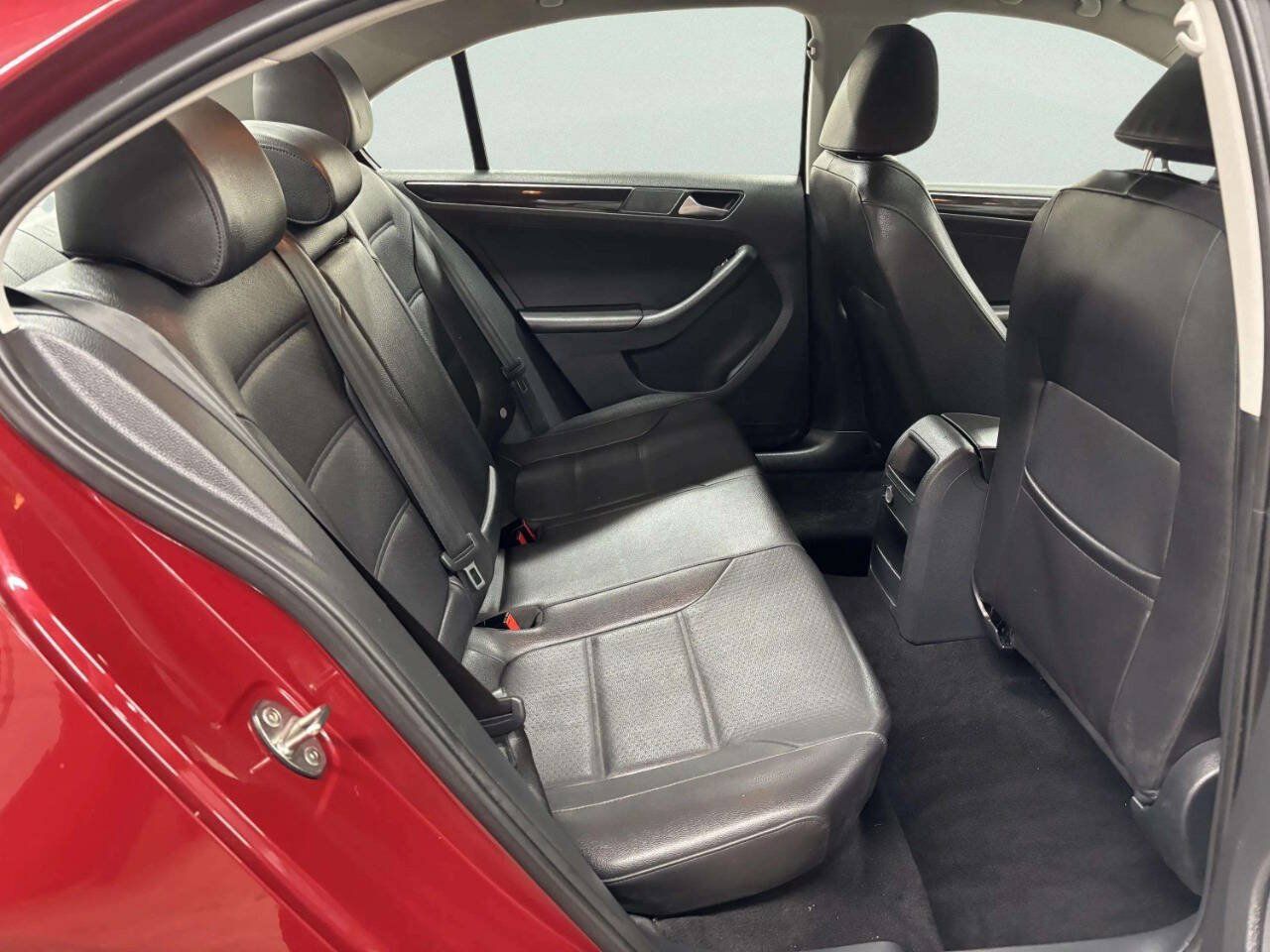 Used 2016 Volkswagen Jetta SEL FWD image 20
