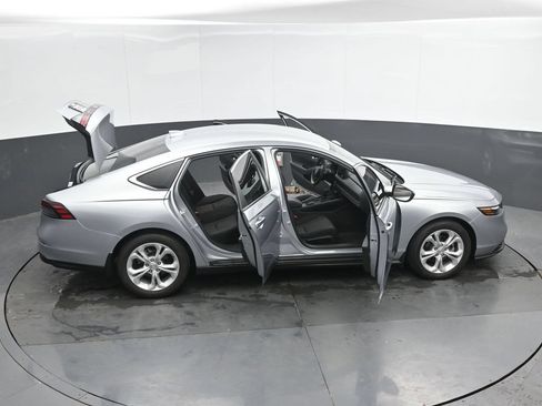 Used 2024 Honda Accord LX image 49