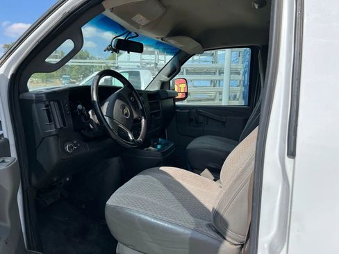 Used 2019 Chevrolet Express 2500 w/ Driver Convenience Package image 9