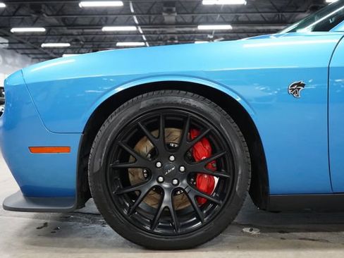 Used 2016 Dodge Challenger SRT Hellcat RWD image 29