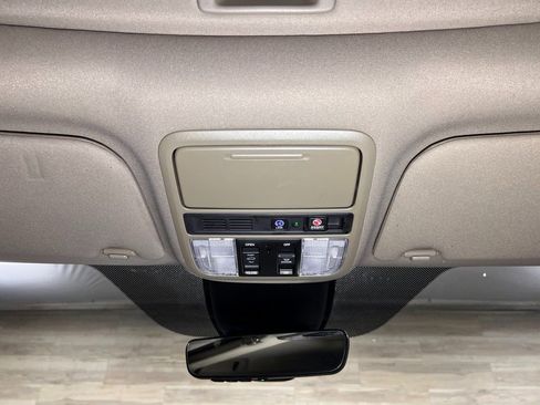 Used 2022 Honda Odyssey Elite image 22