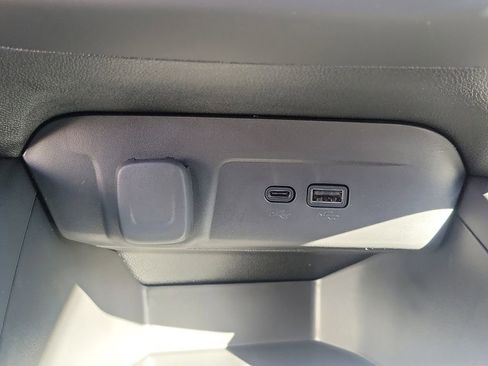 New 2026 Chevrolet Trax RS w/ Sunroof Package image 28