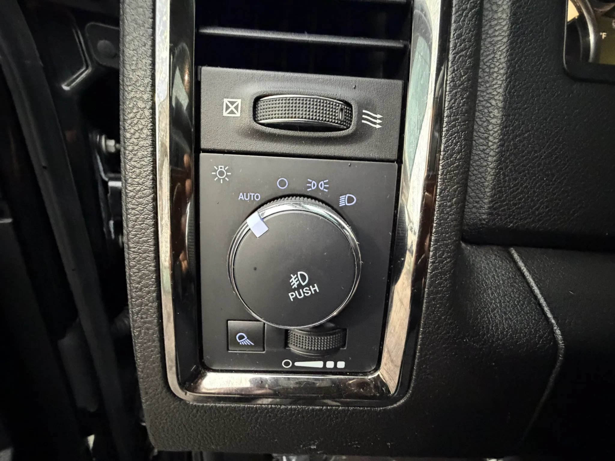 Used 2017 RAM 1500 Sport w/ Convenience Group AWD/4WD image 41