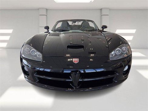 Used 2004 Dodge Viper SRT-10 image 8